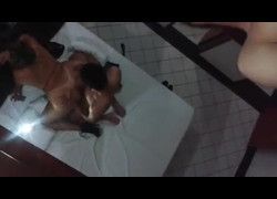 Vídeo porno maridão comendo prostituta no motel em Sampa