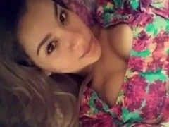 Video Nely Santos amadora caiu na net fazendo porno com namorado